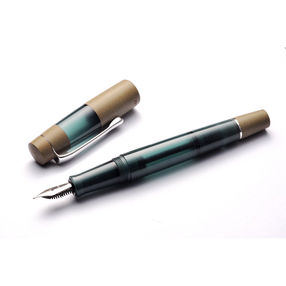 Opus 88 Koloro Beige Fountain pen - Vulpen / Fountain pen Opus 88 Koloro Beige Fountain pen - Vulpen / Fountain pen